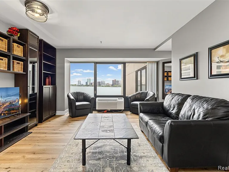1001 W Jefferson Ave #7G — Photo 9