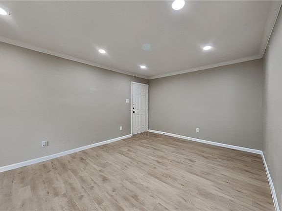 3rd image of 2124 Burton Dr APT 158