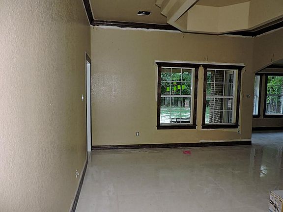 4th image of 115 Lamar Dr