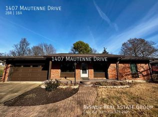 1407 Mautenne Dr, Ballwin, MO