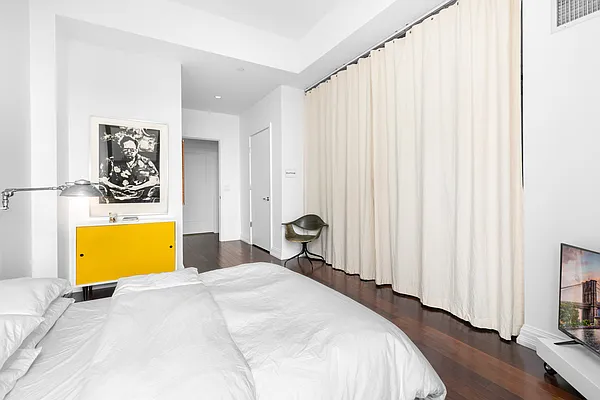 Sold by Compass | media 6