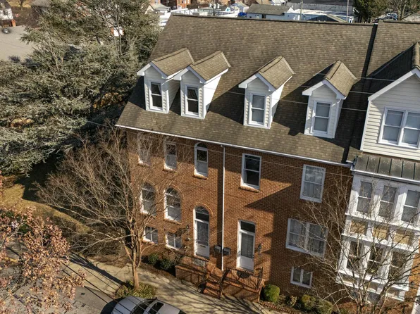 5 College Ave Unit E, Frederick, MD 21701