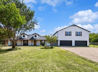 2517 Emerald Forest Dr, Burleson, TX 76028