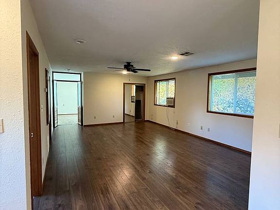 5th image of 380 E Arlington St #2