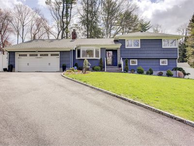 460 Wolf Hill Road, Dix Hills, NY, 11746