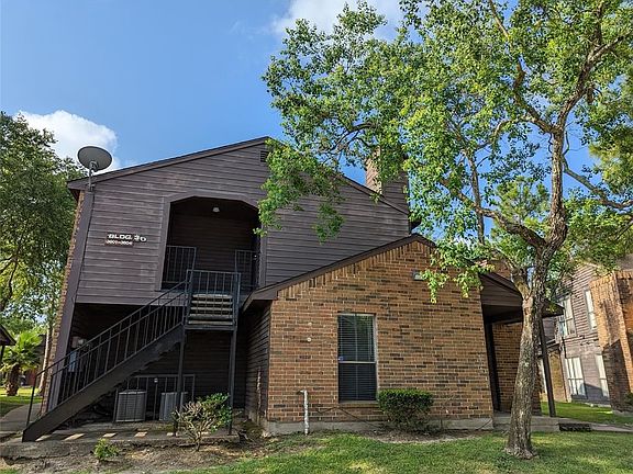 4th image of 7200 Jester St W #3602