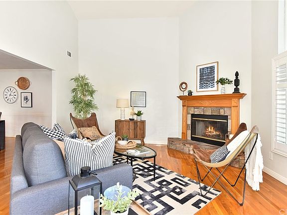 5th image of 3826 McNab Ave