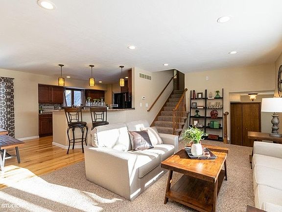 5th image of 2141 Stevenson Dr