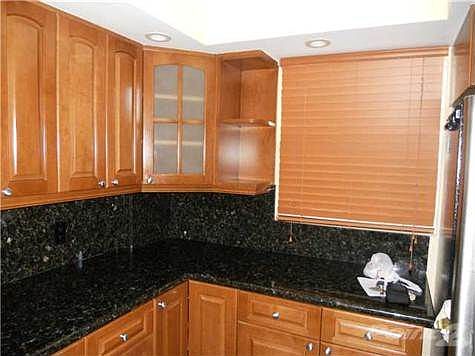 4th image of 115 Royal Park Dr APT 3G