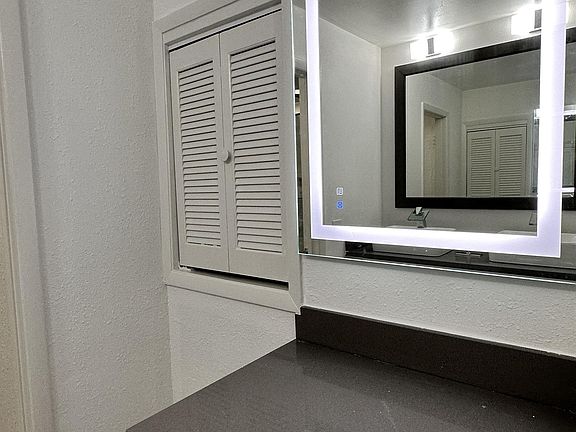 4th image of 4840 Pebble Beach Dr #1