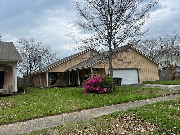 3rd image of 1565 Tallwood Dr