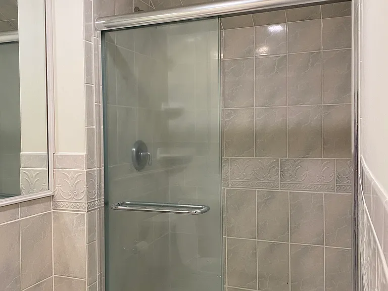 TwinBathTub