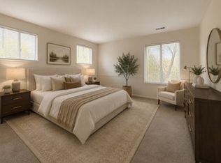 337 Springlake Ln APT D, Aurora, IL 60504