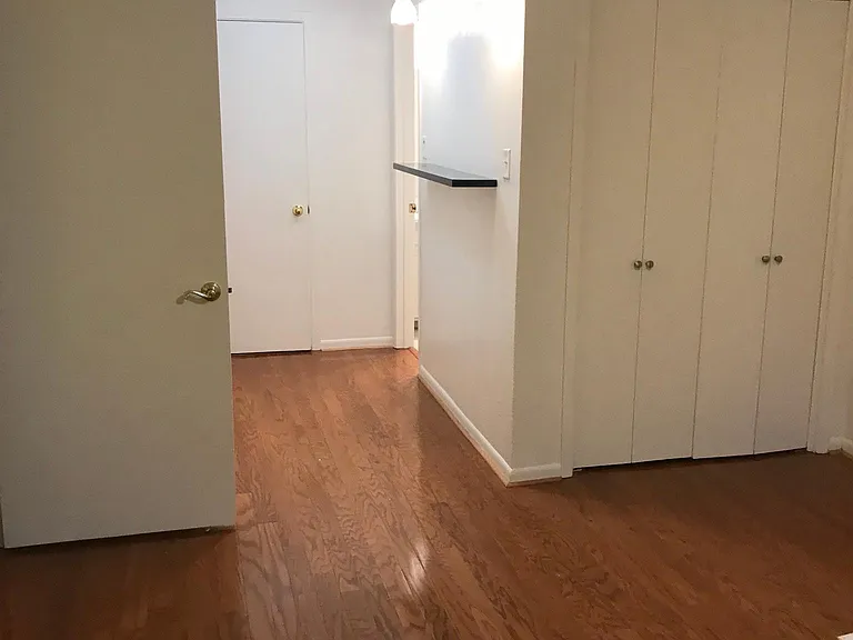 504 Westview Ter — Photo 6