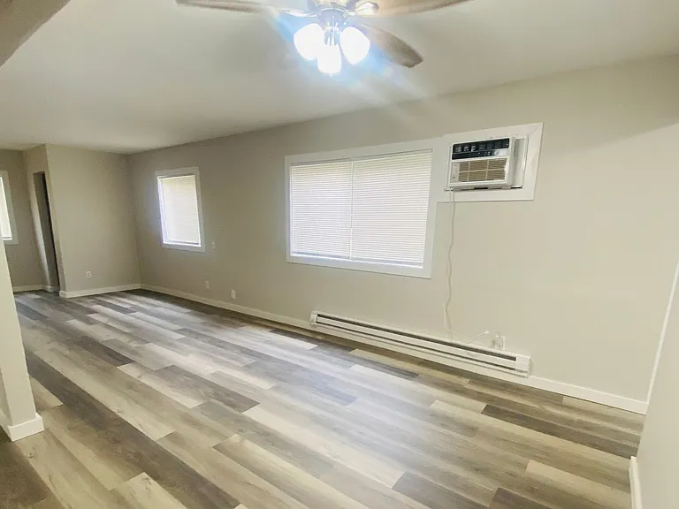 Cedar Crest Apartments — Photo 4