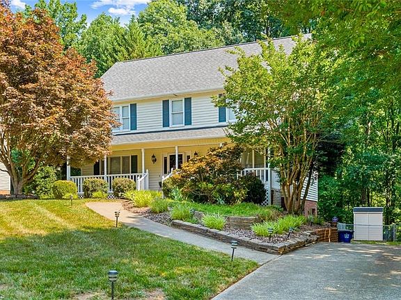 3rd image of 1131 Bent Grass Ln