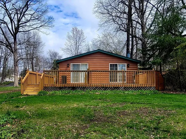 1445 White Cloud Dr, Isle, MN 56342