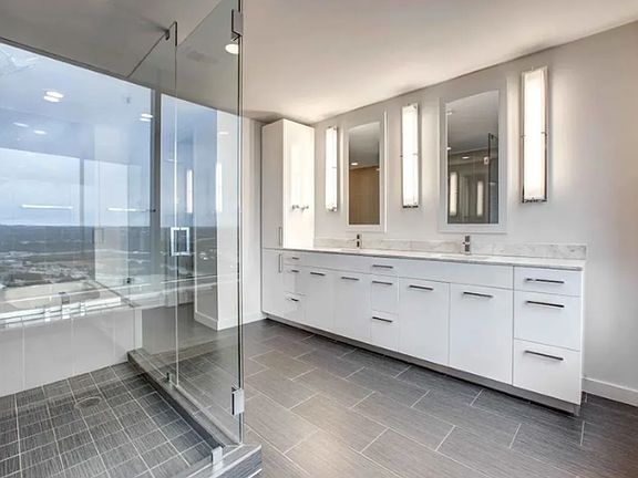 2nd image of 321 Bowie St #100742-896