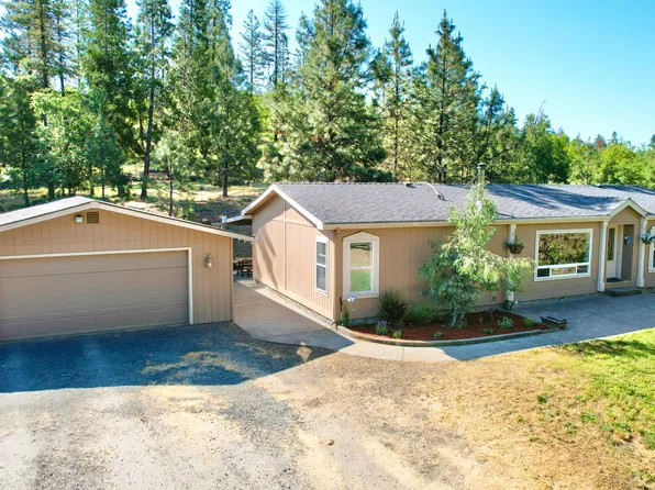 19328 Antioch Rd, White City, OR 97503
