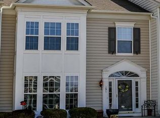 151 Pipers Inn Dr, Fountainville, PA 18923