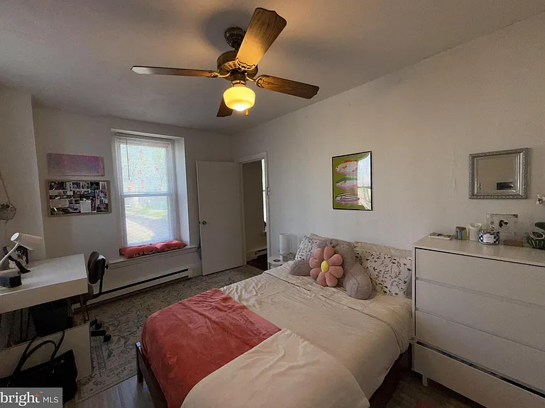 4446 Fleming St #2F — Photo 9