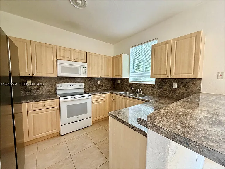 1475 SE 24th Ct #246 — Photo 12