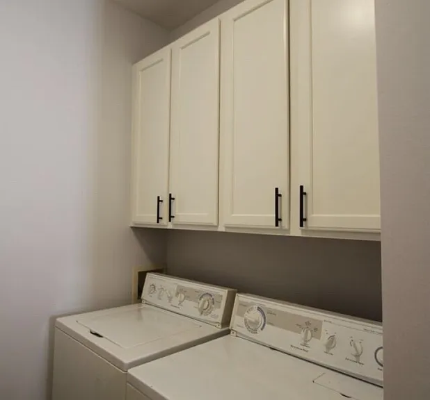 3825 N Greenview Ave — Photo 4