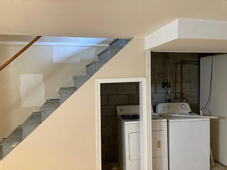 1061 Rockhill Ave — Photo 32