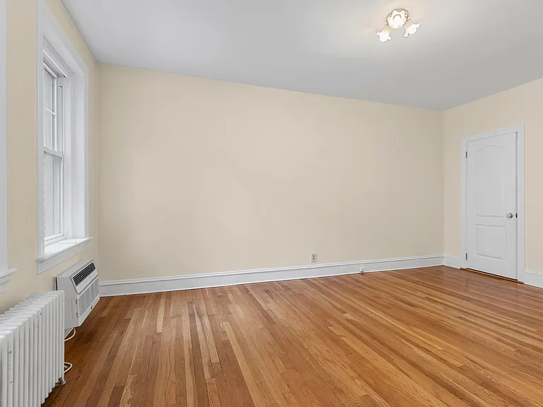 315 Tappan St #1 — Photo 22