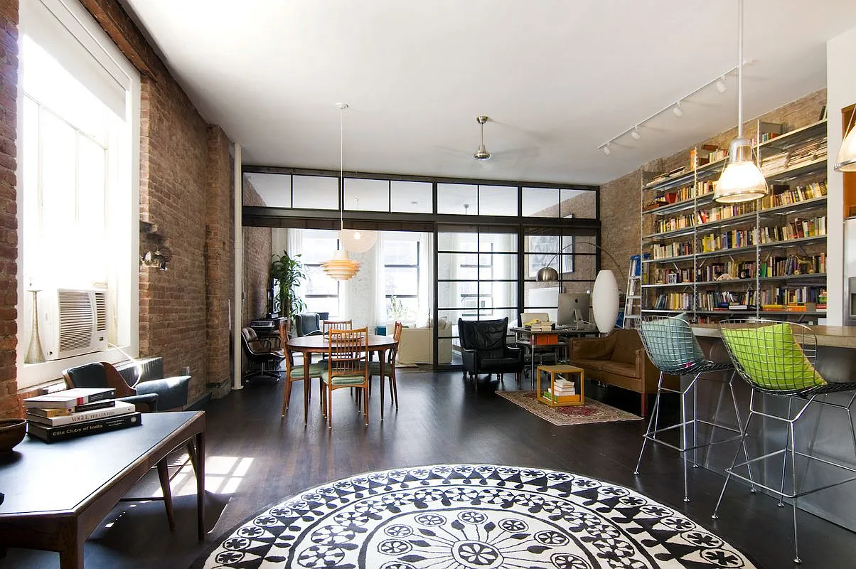 395 Broadway APT 5E photo 1