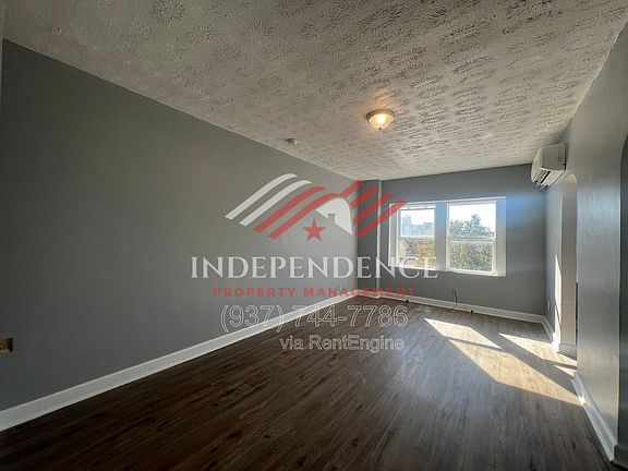 3rd image of 408 N Wayne St #16