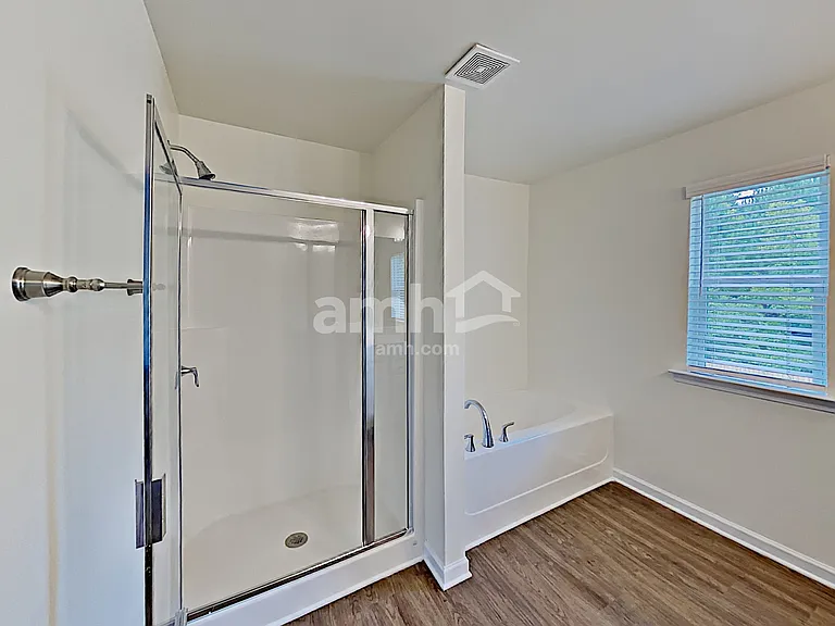 516 Woodall Rd — Photo 11