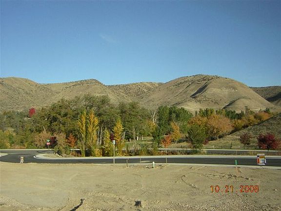 2nd image of L6-B1 W Axtell Ct