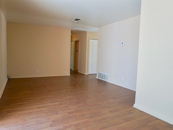4th image of 699 W Banyan Ct #A