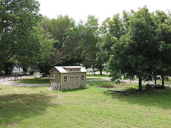 4th image of 117 Laughlin Rd
