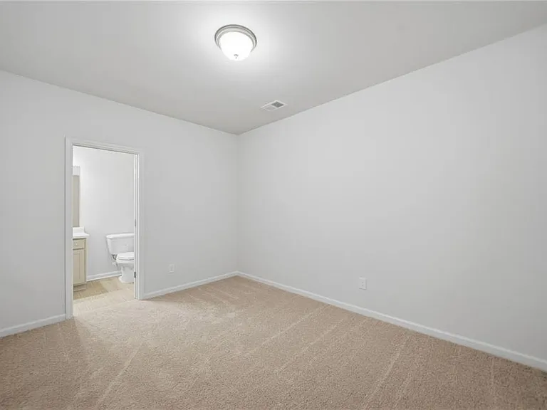 1670 Eagle Dr — Photo 22
