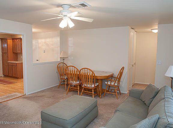 5th image of 156 Gramercy Court #A