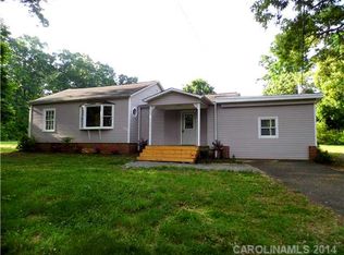 18 E Holly St, Maiden, NC 28650