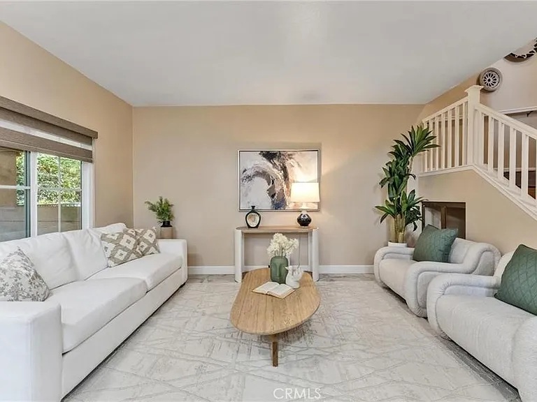 312 Torito Ln — Photo 4