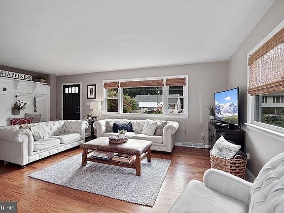 5th image of 8 Johnstone St