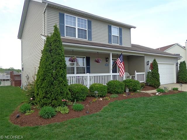1st image of 107 Fieldstone Dr