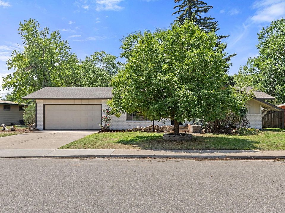 1st image of 2807 Lakecrest Pl