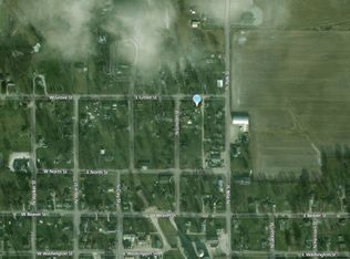 307 E Grove St, Morocco, IN 47963