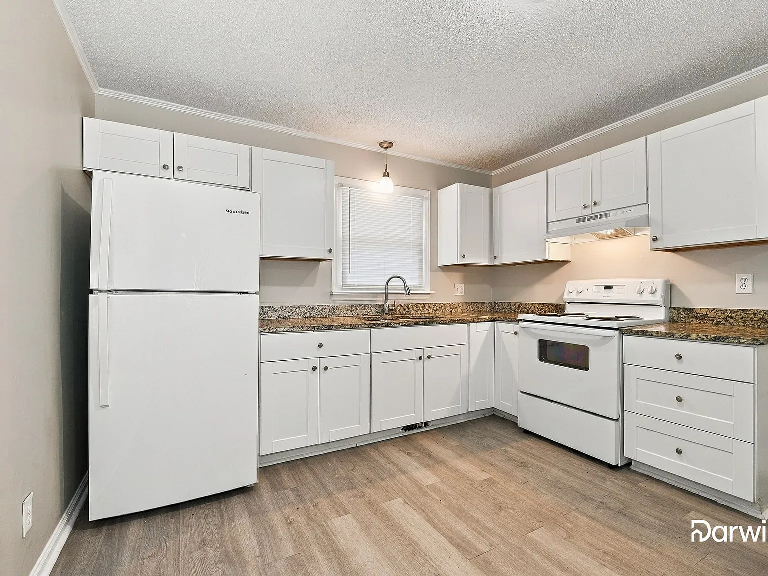 3 bed, 1.5 bath, 1108 sqft, $1,670 — Photo 3