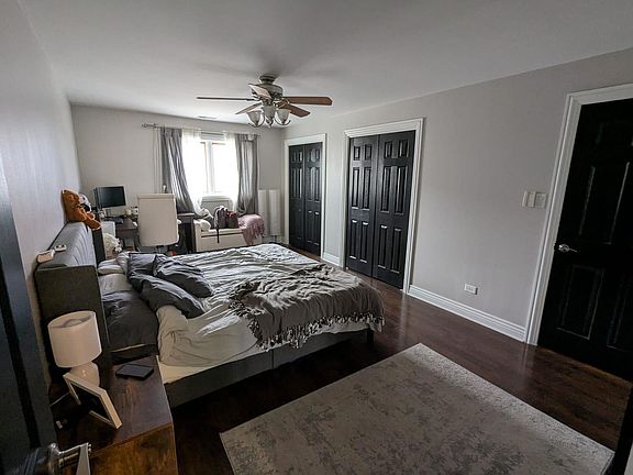 5th image of 15714 Deerfield Ct Unit 2N