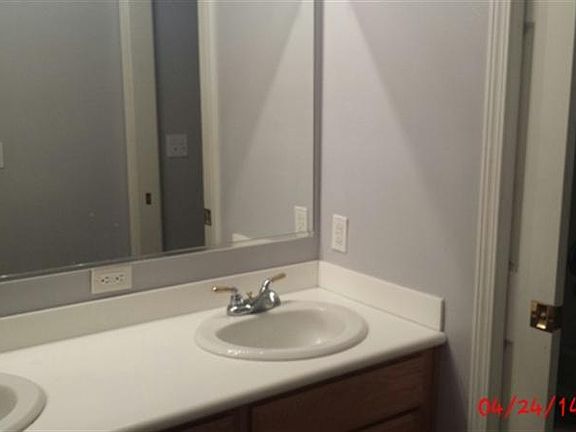 2nd image of 245 Nandina Ln