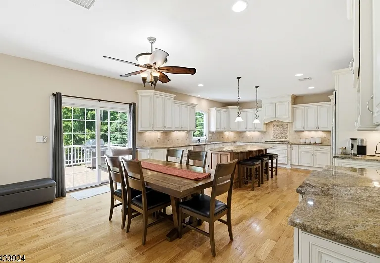 42 Spring Valley Rd — Photo 12