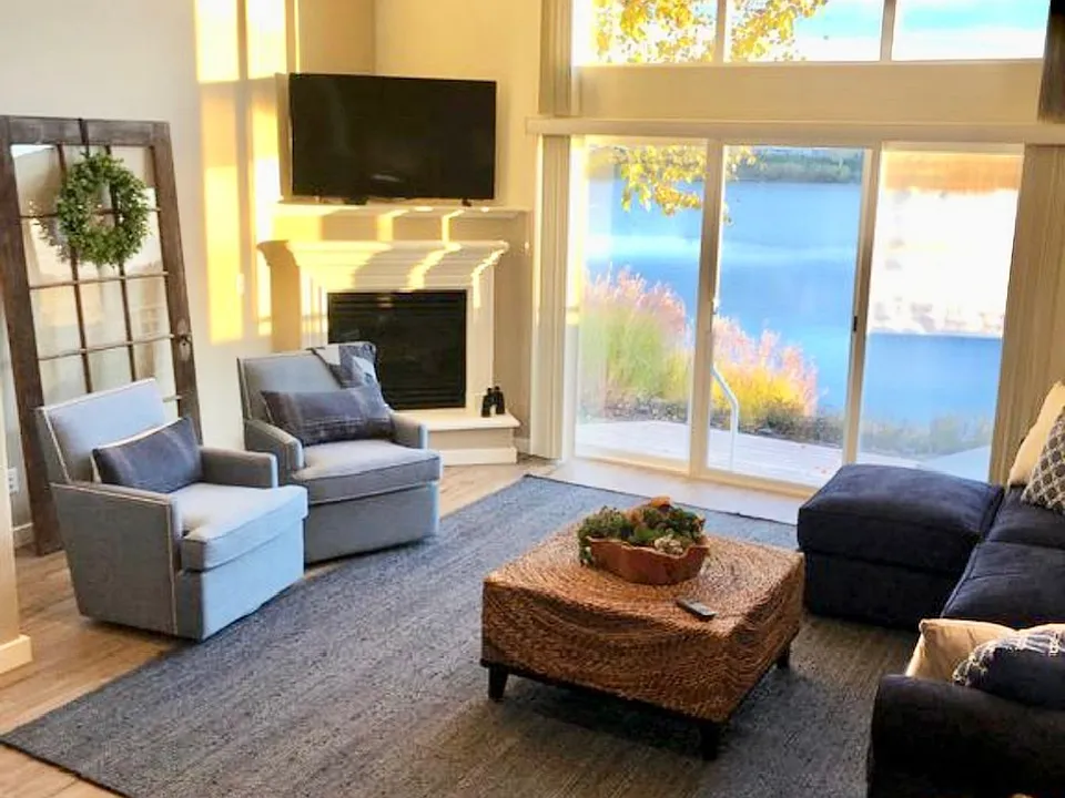 The full view of Staats Lake from your living, dining and kitchen.