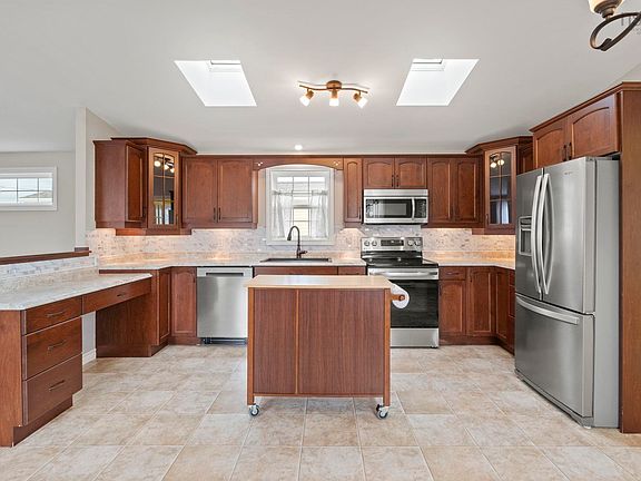 4th image of 49 Merriweather Cres