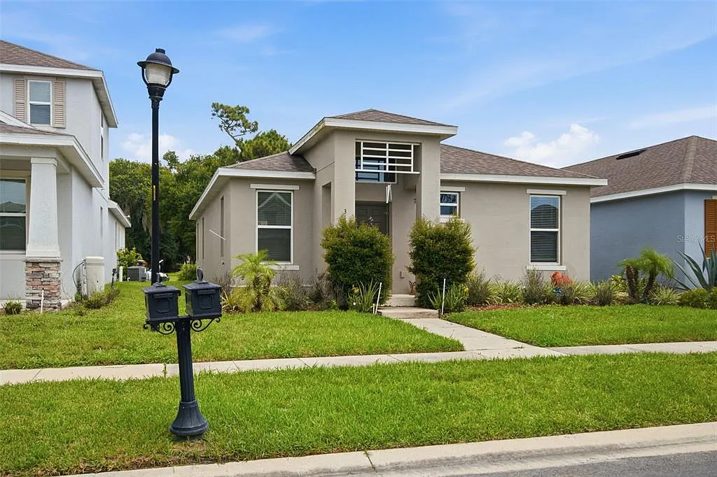 3 bed, 2.0 bath, 1542 sqft, $1,850 — Photo 2